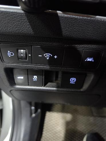 Hyundai Sonata: 2019 г., 2 л, Автомат, Газ, Седан — 4