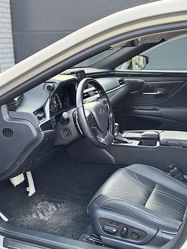 infinity fx: Lexus ES: 2019 г., 2.5 л, Вариатор, Гибрид, Седан — 9