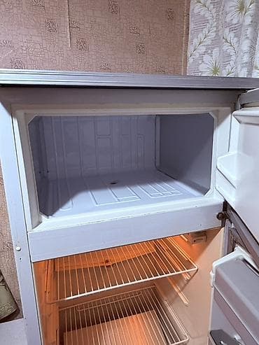 холодильник свечка: Холодильник Минск, Б/у, Двухкамерный, De frost (капельный), 60 * 145 * 65 — 3