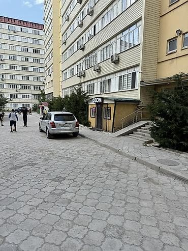 фучика 18 а: Продается нежилое помещение 66 кв.м на ул. Куйручук, 1/3 (см. метку на — 3