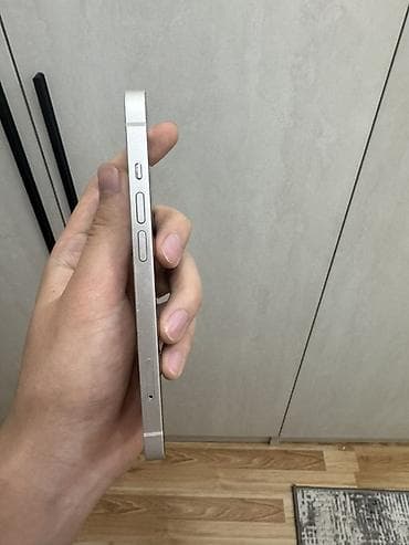 apple 11: IPhone 13, Б/у, 128 ГБ, Белый, Чехол, Коробка, 74 % — 5