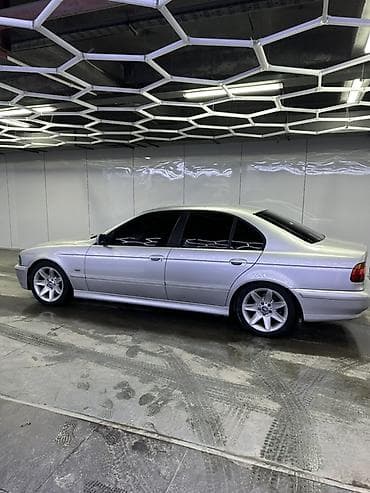 машина bwm: BMW 5 series: 2002 г., 3 л, Типтроник, Бензин, Седан — 4