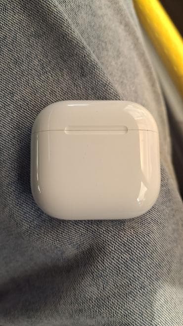 airpods 3 поколения: Беспроводные вкладыши наушники, Apple, Airpods 3 — 2