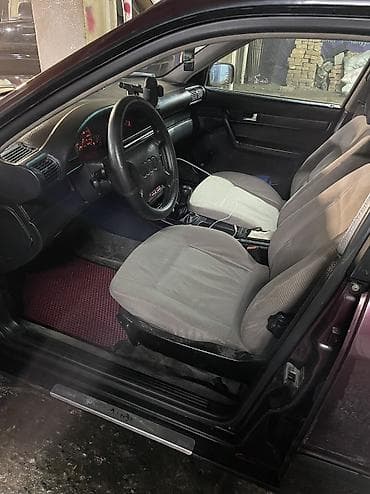 sg 9: Audi S4: 1993 г., Механика, Газ, Седан — 9