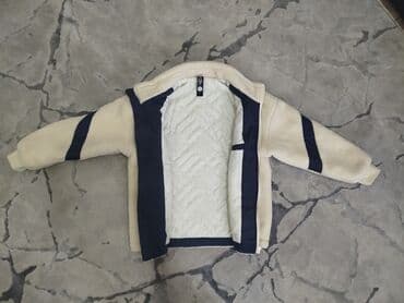 прокат карнавальных костюмов в бишкеке фото: Утеплённая флисовая куртка на молнии. - Цвет: молочный с тёмно‑синими — 2