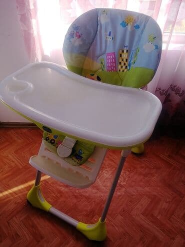 Продаю детский стульчик для кормления Chicco Polly,Италия