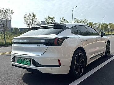 jac j7: Zeekr 001: 0.1 л | 2022 г. Лифтбек — 4