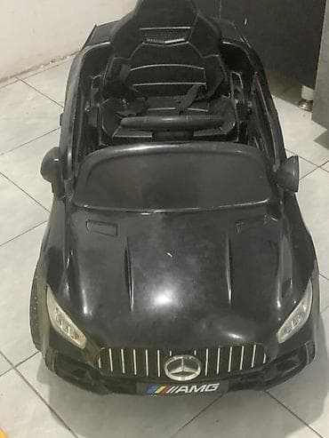 Детский мир: Детский электромобиль Mercedes-AMG (лицензионный стиль), черный цвет — 2