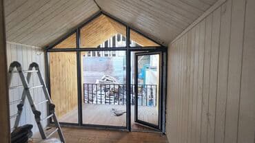 универсальный набор инструментов для дома: Предлагается панорамная оконная система с черной рамой, идеальная для — 4