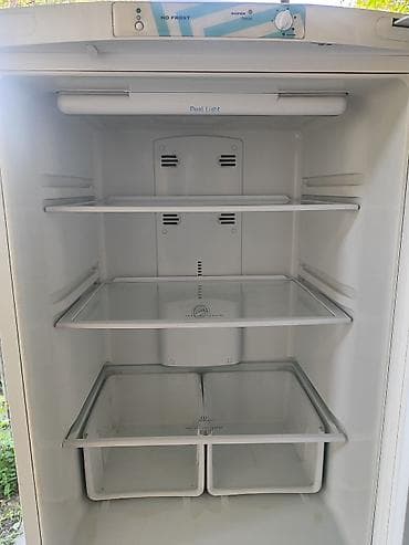 nofrost: Холодильник Indesit, Двухкамерный, No frost — 2