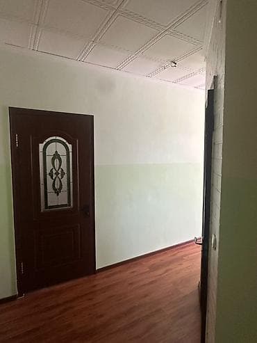 студия 1 комнатная: 1 комната, 38 м², Индивидуалка, 1 этаж, Старый ремонт — 7