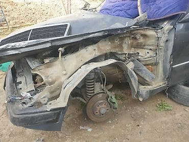 капот e34: Mercedes-Benz W124: 1990 г., 2.3 л, Ручные, Бензин, Седан — 7