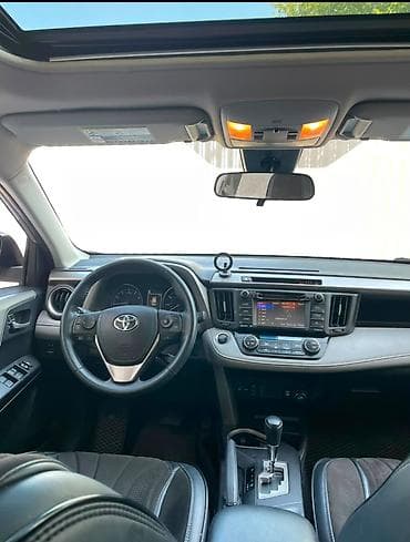 infinity fx35: Toyota RAV4: 2018 г., 2.5 л, Автомат, Бензин, Кроссовер — 7
