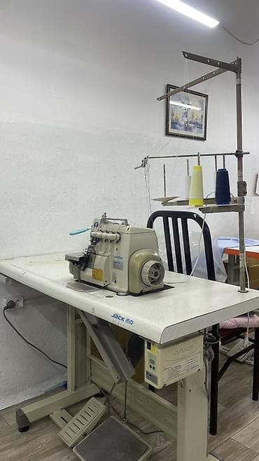 стол для швейной машины: 5-нитка, В наличии, Самовывоз — 3