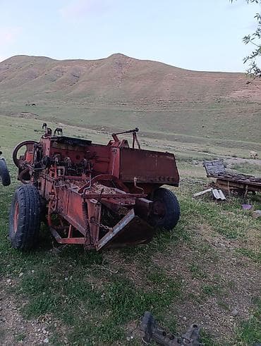 Пресс-подборщик тюковый (тракторный навесной/прицепной) - Тип