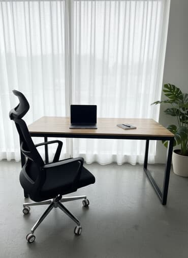 офисные столы и стулья: Комплект офисной мебели, Дерево, цвет - Черный — 1
