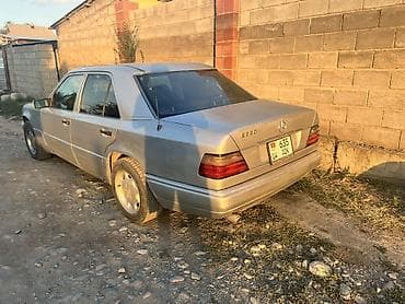 купить машину за 5000: Mercedes-Benz W124: 1994 г., 2.2 л, Автомат, Бензин, Седан — 3