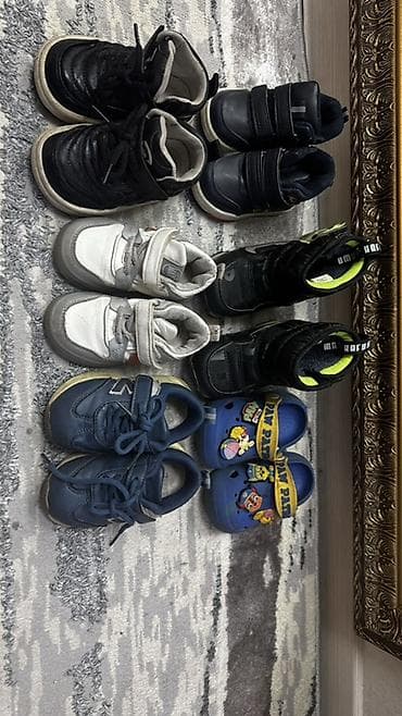 детская обувь новая: Набор детской обуви для мальчика, приблизительно на возраст 2–3 — 1