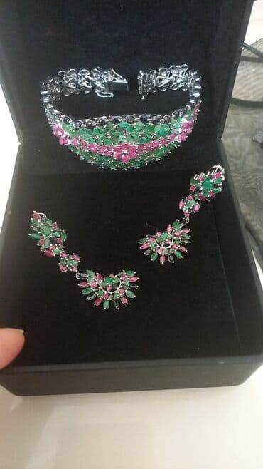 Жеке буюмдар: Эксклюзивные изделия с натуральными природными камнями и в некоторых — 6