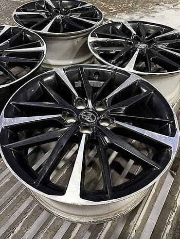 5: Комплект оригинальных литых дисков Toyota, 4 шт. - Диаметр: R18 - — 3