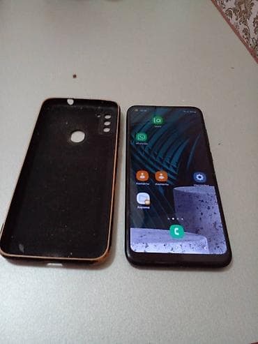 купить самсунг а11 бу: Samsung Galaxy A11, Б/у, 32 ГБ, цвет - Черный, 2 SIM — 1