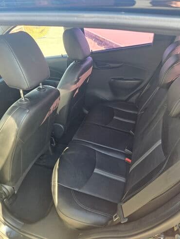 обмен с вашей доплатой: Chevrolet Spark: 2018 г., 1 л, Автомат, Бензиновая, Хэтчбэк — 5