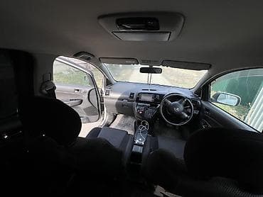 бампера на гольф 2: Toyota WISH: 2003 г., 2 л, Автомат, Бензин, Универсал — 3