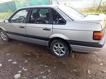 Volkswagen: Volkswagen Passat: 1989 г., 1.8 л, Механика, Бензин, Седан — 7