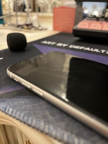 iphone 8s: IPhone 11, Б/у, 128 ГБ, Белый, Чехол, 73 % — 10