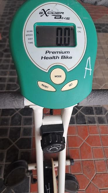 четырёхколесный велосипед: Велотренажер складной типа X-Bike с опорной спинкой. Особенности: - — 3