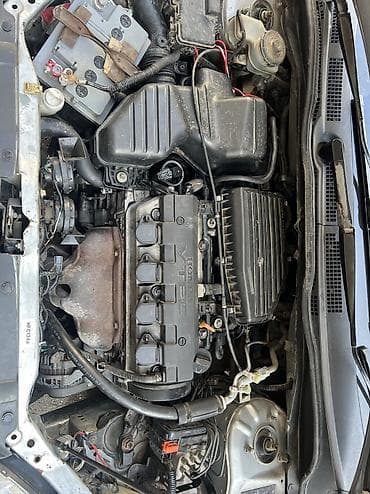 Транспорт: Honda Civic: 2001 г., 1.7 л, Вариатор, Бензин, Хэтчбэк — 6