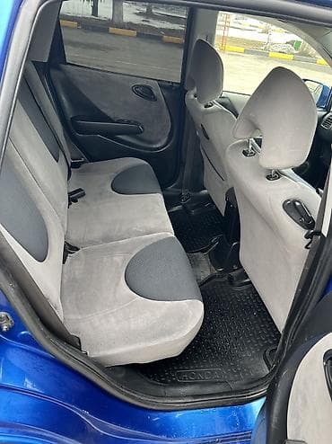 r18 22545: Honda Fit: 2004 г., 1.4 л, Вариатор, Бензин, Хэтчбэк — 5