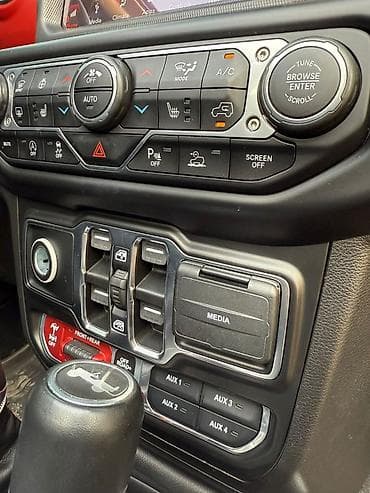 45000: Jeep Wrangler: 2022 г., 2 л, Автомат, Бензин, Внедорожник — 8