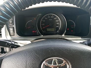 бамперы на хонда фит: Toyota Hiace: 2008 г., 2.7 л, Механика, Газ, Фургон — 6