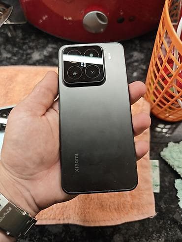 xiomi 15: Xiaomi, 15, Б/у, 256 ГБ, цвет - Черный, 2 SIM, eSIM — 1