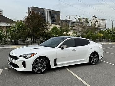 rav4 2021: Kia Stinger: 2021 г., 2 л, Автомат, Бензин, Лифтбек — 5