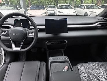 camry 2020: BYD E9: 2026 г., 1.5 л, Автомат, Электромобиль, Седан — 9
