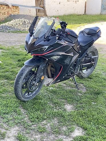 мото каска: 70.000 сом Модель KAWASAKI Б/У Шлем в подарок 🎁 Насчет цены можем — 2