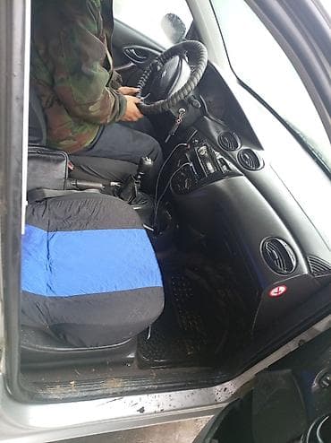 зафира опел: Ford Focus: 2001 г., 1.8 л, Механика, Бензин, Универсал — 3