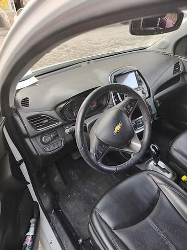 мв 100: Chevrolet Spark: 2018 г., Автомат, Бензин, Хэтчбэк — 3