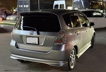 Honda: Honda Fit: 2003 г., 1.5 л, Вариатор, Бензин, Хэтчбэк — 2