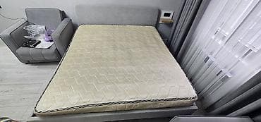 small table: Двуспальная кровать, Б/у, С матрасом, длина - 2000 см — 3