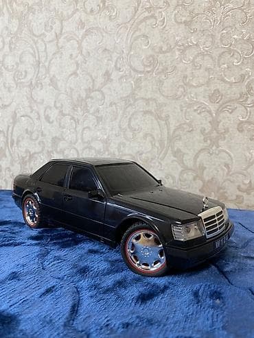 limited edition: Mercedes-Benz W124 на радиоуправление Дальность управления — 2