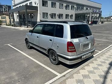 на дайхатсу: Daihatsu Pyzar: 1999 г., 1.5 л, Механика, Бензин, Хэтчбэк — 3