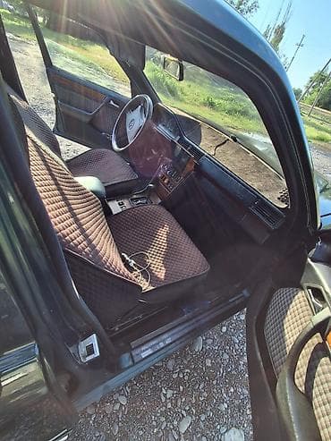 чехолы авто: Mercedes-Benz W124: 1994 г., 2.2 л, Автомат, Газ, Седан — 1