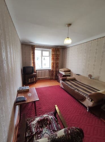 срочно продаётся 1 комнатная квартира в районе шлагбаум по улице кенсуйская 17 пересекает интергельпо: 2 комнаты, 44 м², Хрущевка, 2 этаж, Старый ремонт — 2