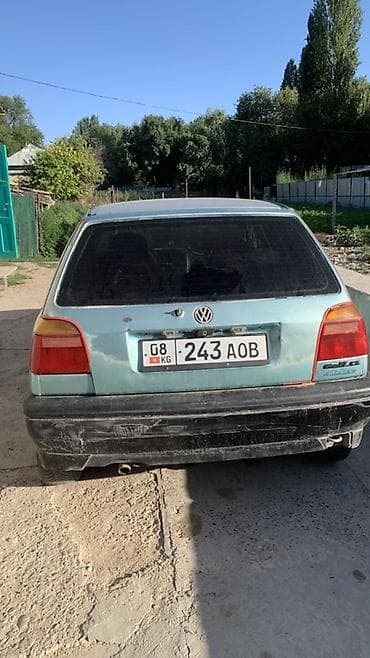 Продажа авто: Volkswagen Golf: 1993 г., 1.6 л, Механика, Бензин, Хэтчбэк — 2