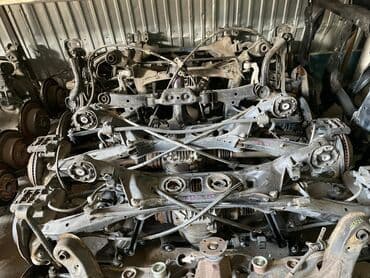 средний кузов двух скат: Toyota Crown Athlete,Crown Majesta, Mark 2 100 кузов, Subaru Legacy B4 — 1