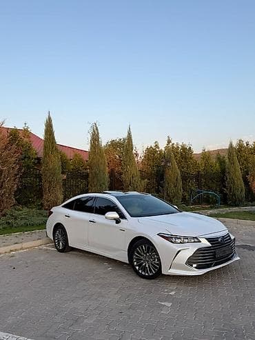 Toyota Avalon: 2020 г., 2.5 л, Вариатор, Гибрид, Седан
