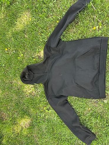 vol: Черное худи с капюшоном и крупным графическим принтом волка на груди — 3